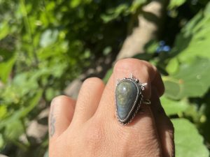 Anillo de Obsidiana Manto Huichol Sol