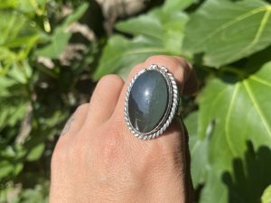 Anillo de Obsidiana Arcoíris Trenzado