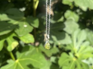Colgante de Olivino en bruto