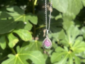 Colgante de Rubí Zoisita boho