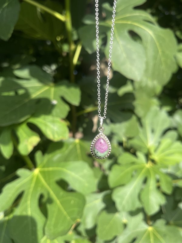 Colgante de Rubí Zoisita boho
