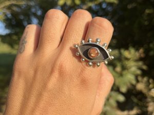 Anillo de Piedra del sol Ojo