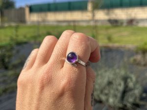 Anillo de Amatista con textura
