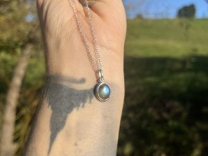 Colgante de Labradorita luz