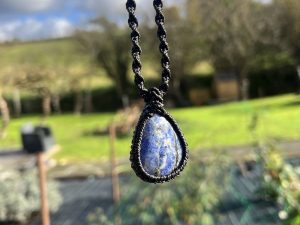 Colgante de Macramé de Sodalita