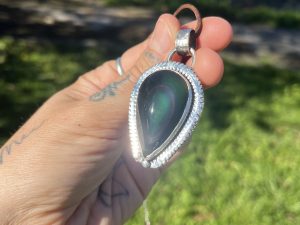 Colgante de Obsidiana Arcoíris verde