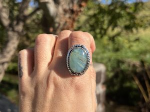 Anillo de Ópalo Andino