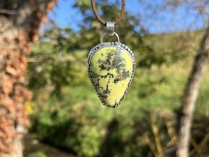 Colgante de Serpentina de Perú