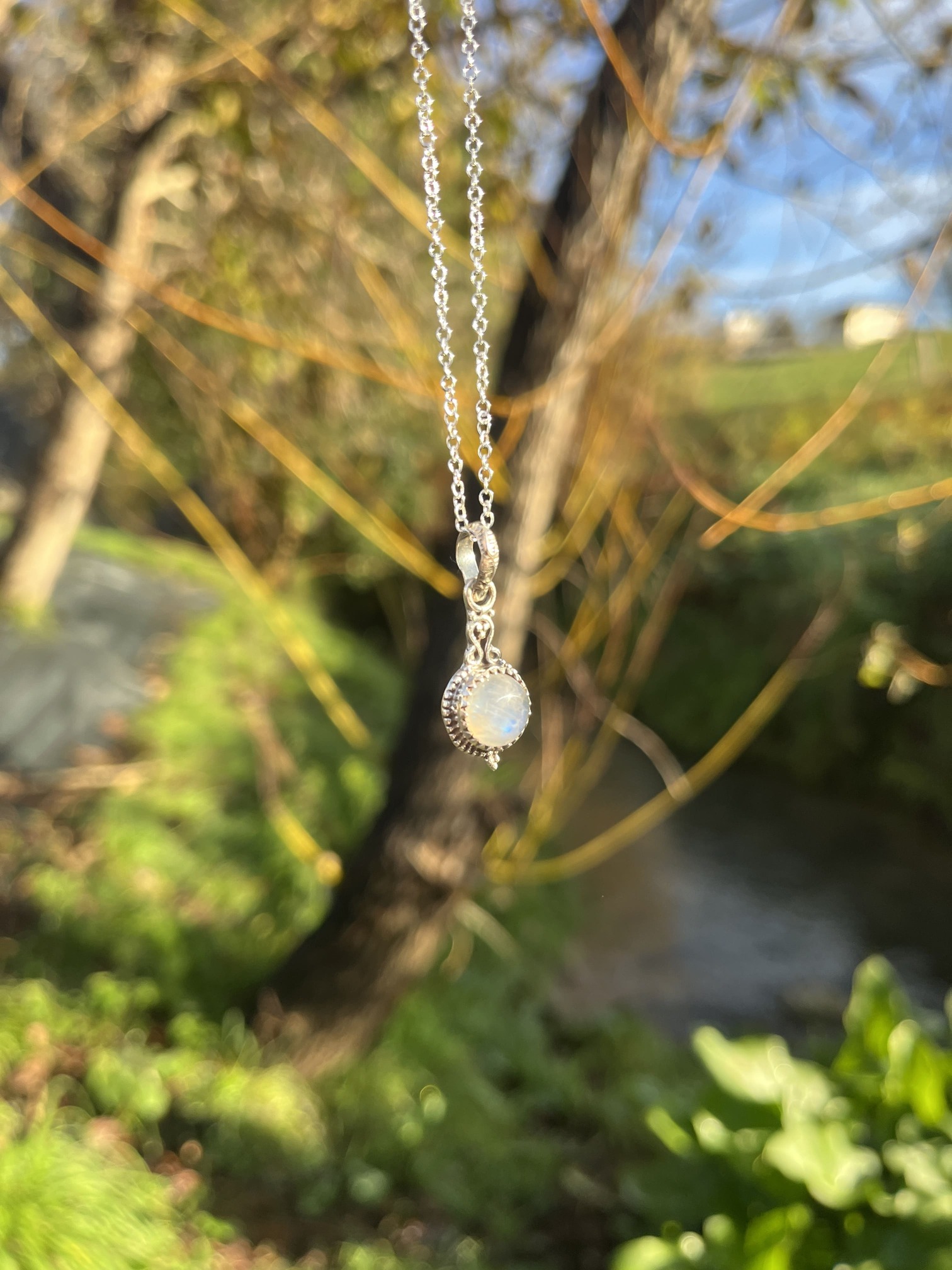 Colgante de Piedra de Luna estilo boho redondito - Imagen 2