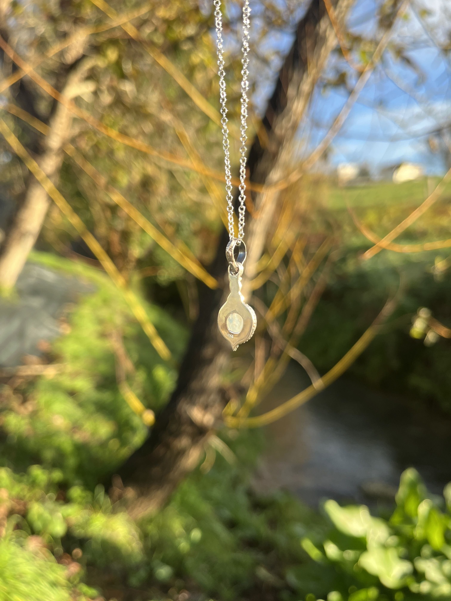 Colgante de Piedra de Luna estilo boho redondito - Imagen 3