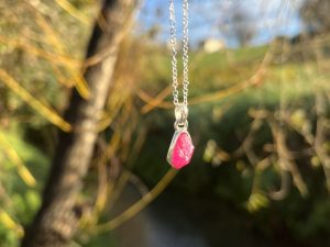 Colgante de Rubí en bruto