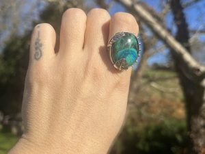 Anillo de Crisocola con hojitas