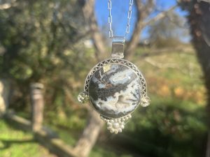 Colgante de drusa de Cuarzo con Calcedonia