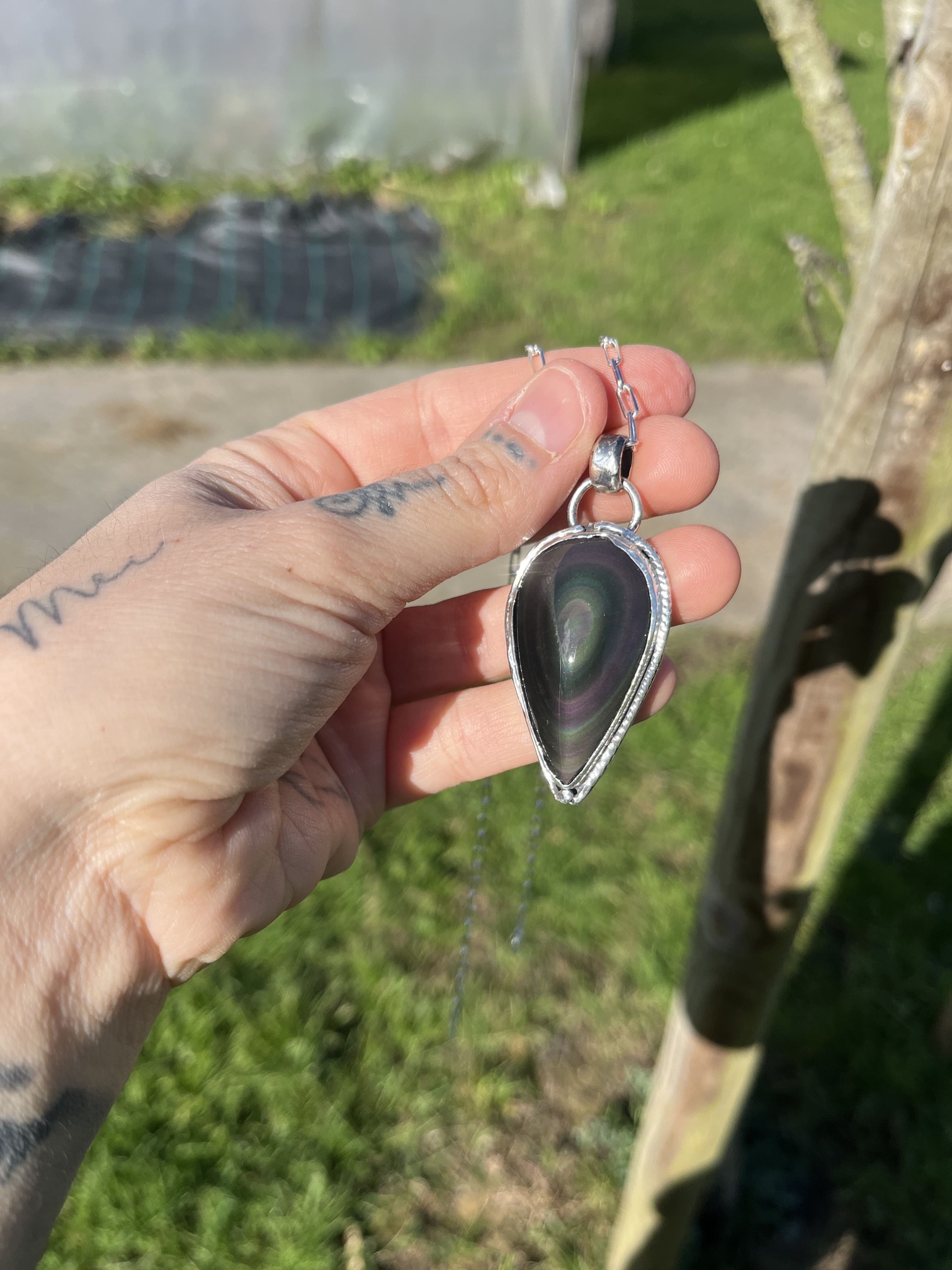 Colgante de Obsidiana Arcoíris dualidad - Imagen 2