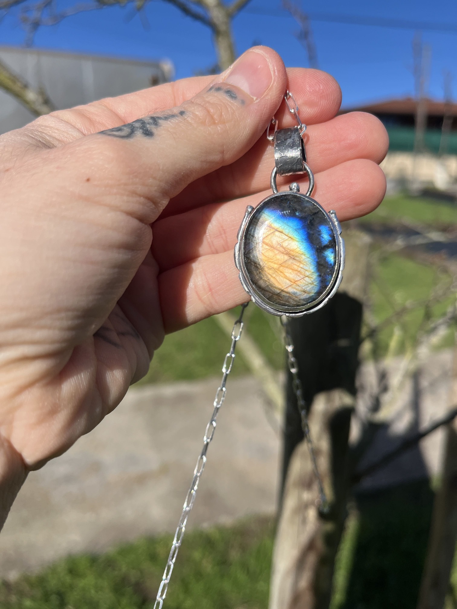 Colgante de Labradorita destello dorado