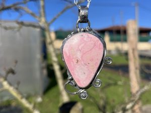 Colgante de Ópalo Rosa de Perú infinito