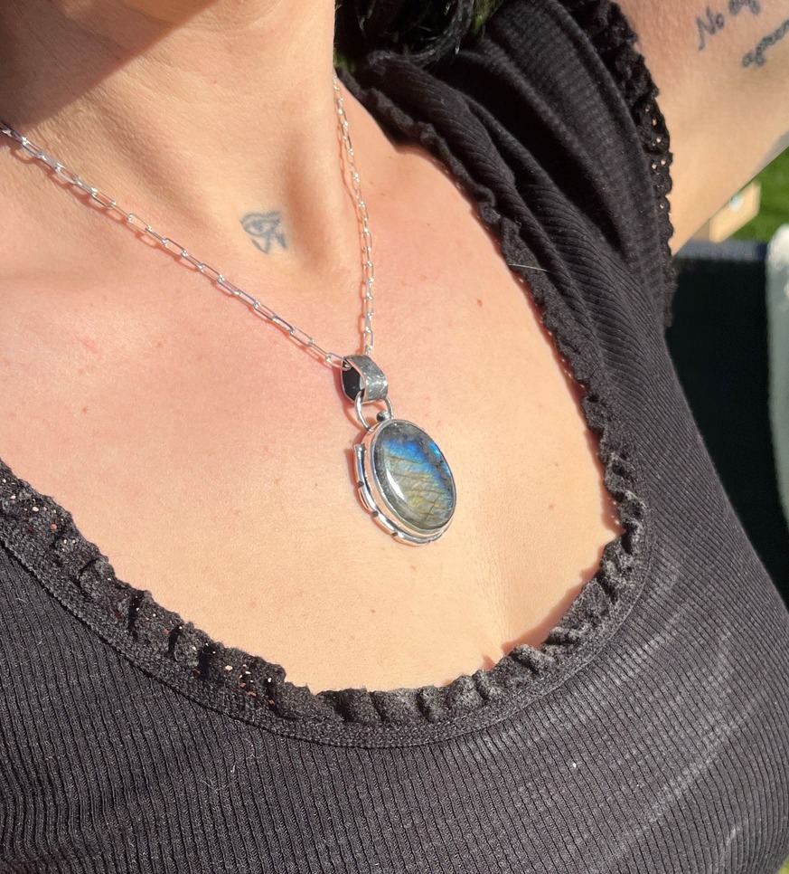 Colgante de Labradorita destello dorado - Imagen 2