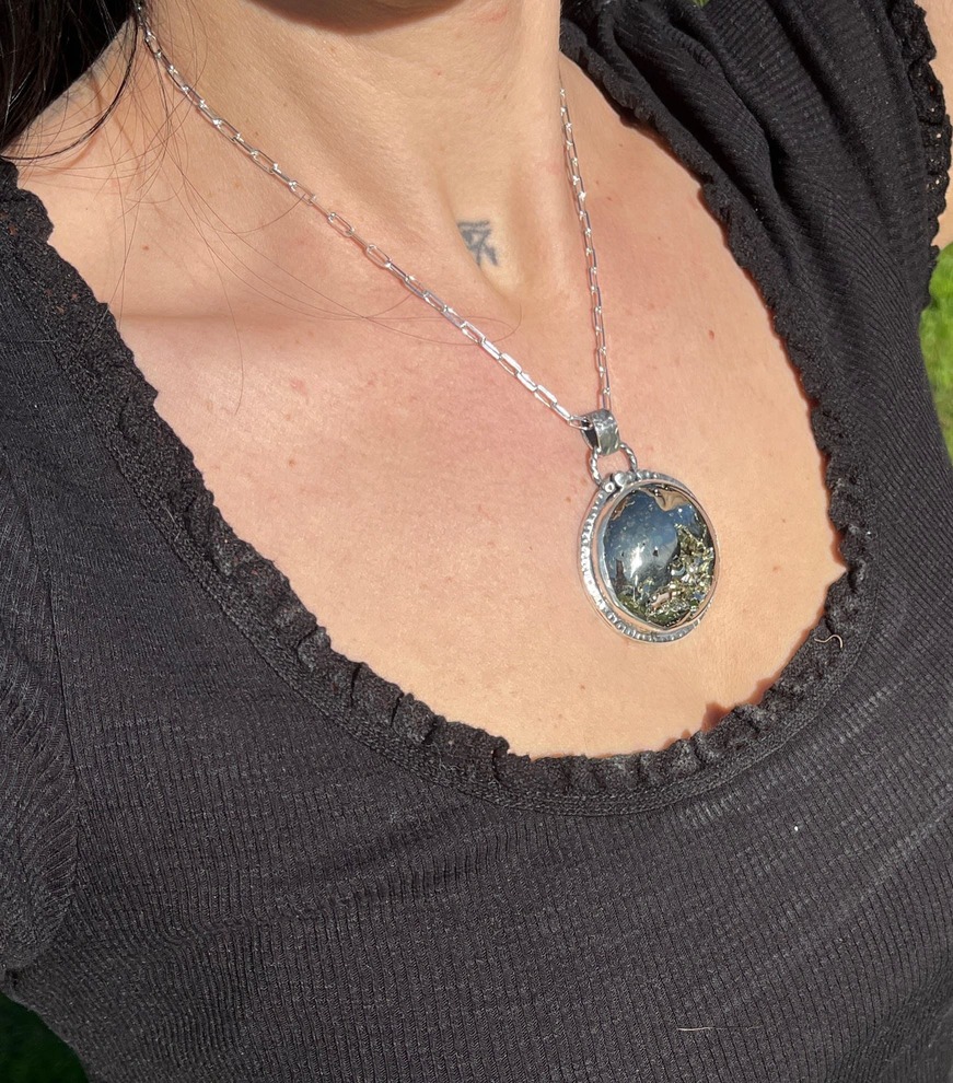 Colgante de Pirita con drusa abundancia - Imagen 4