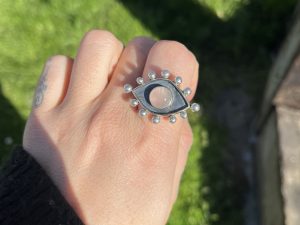 Anillo de Cuarzo rosa "Mirada interior"