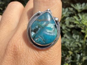 Anillo drusa de Crisocola peruana lágrima